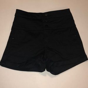 High-waisted Black Shorts